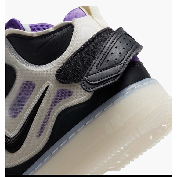 Athletic_Shoes